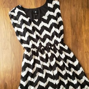 IZ Byer sleeveless dress
